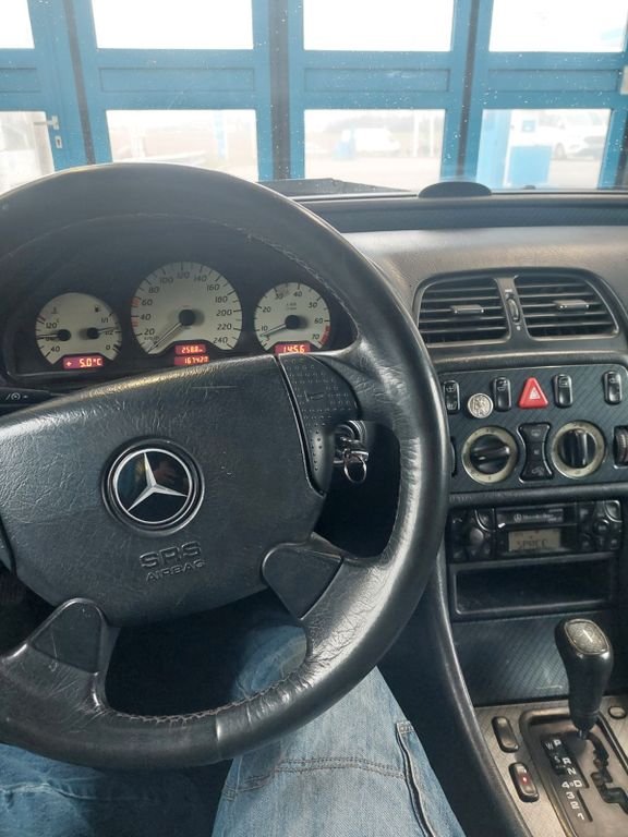 Mercedes-Benz CLK 200