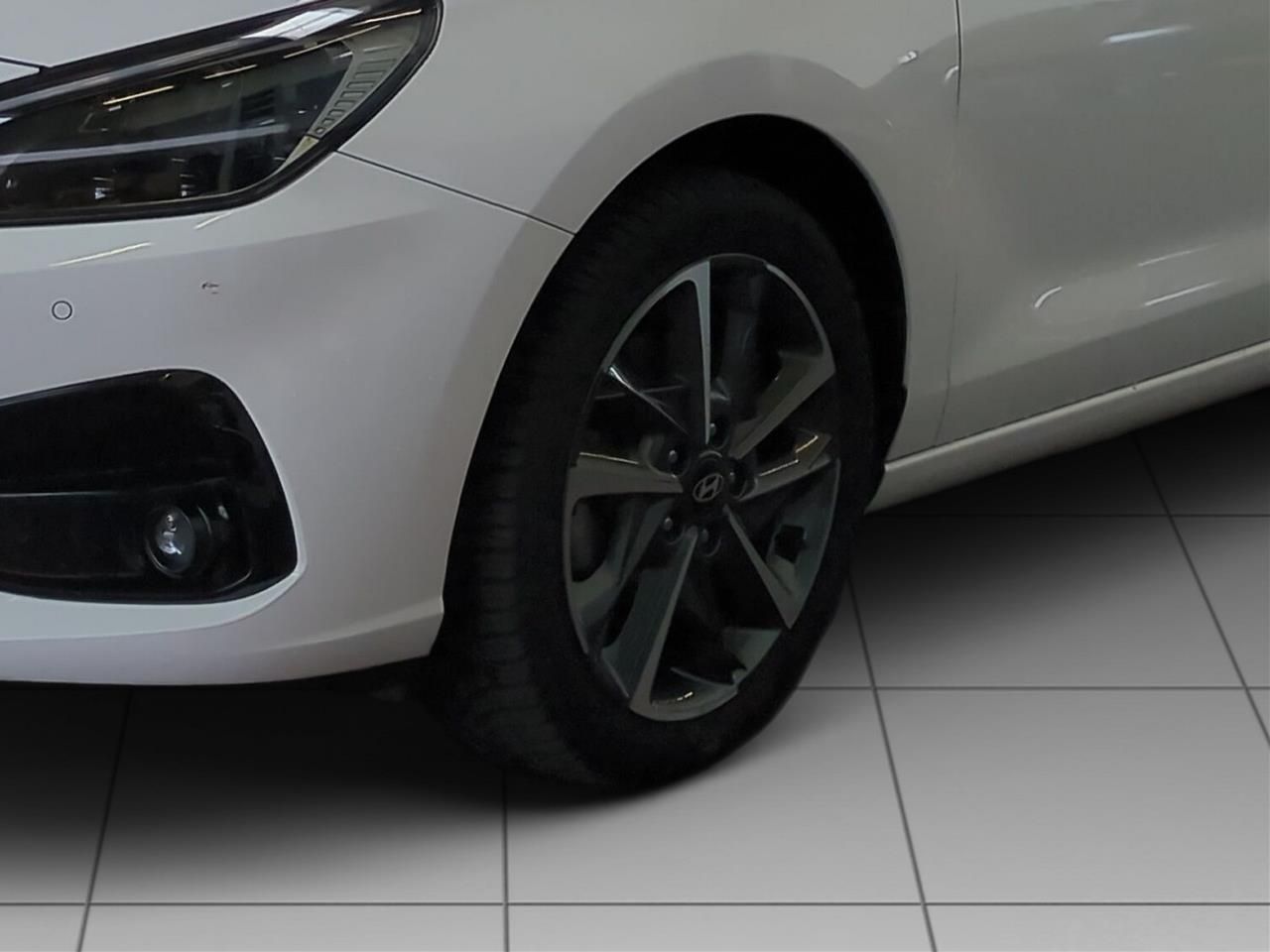 Fahrzeugabbildung Hyundai i30 1.5T Aut. ADVANTAGE LED*CARPL*SHZ*LHZ*KAM*2Z