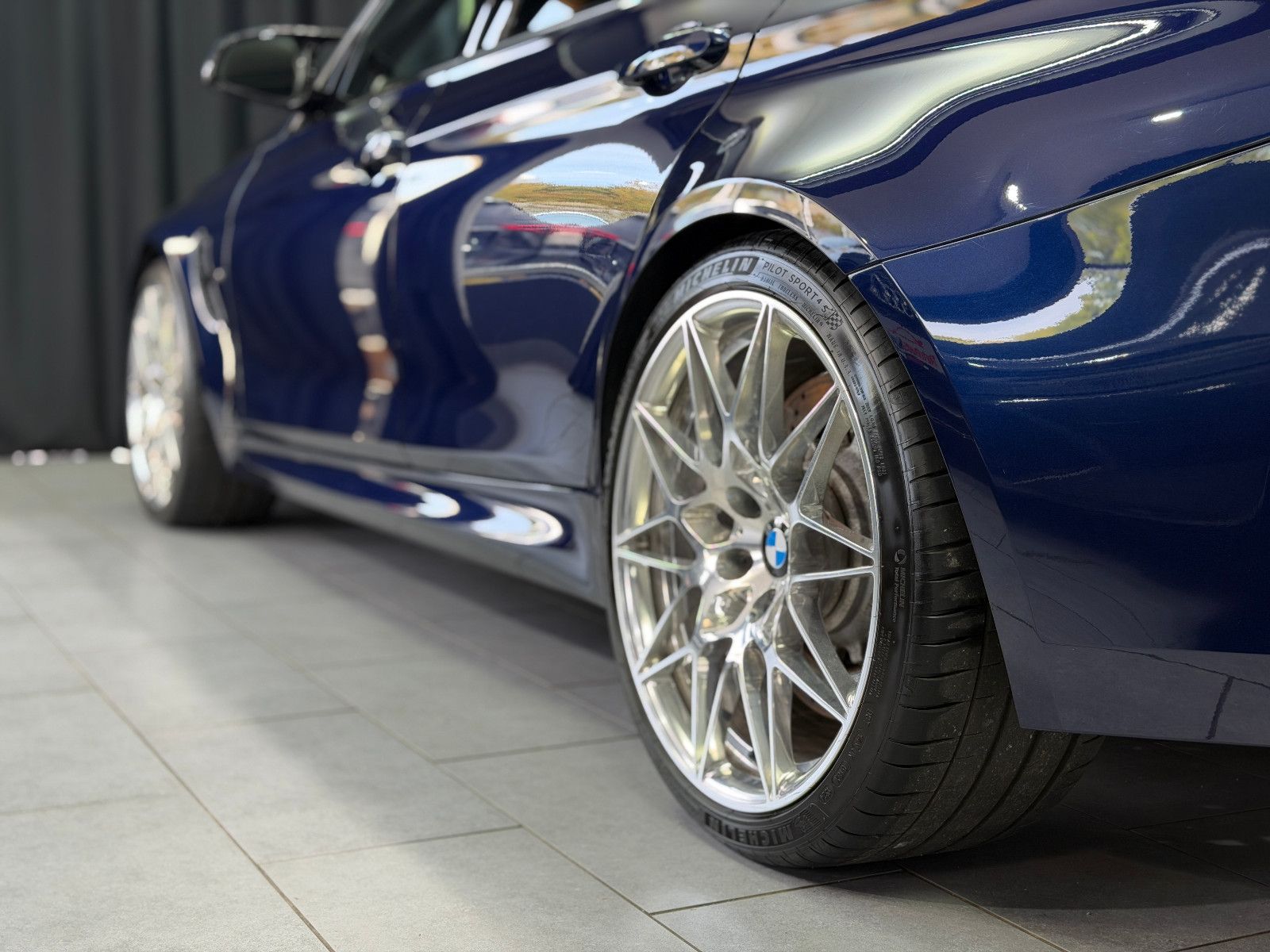 Fahrzeugabbildung BMW M3 Competition|D-FZG|INDIVIDUAL|H&K|M-DRIVER|HuD