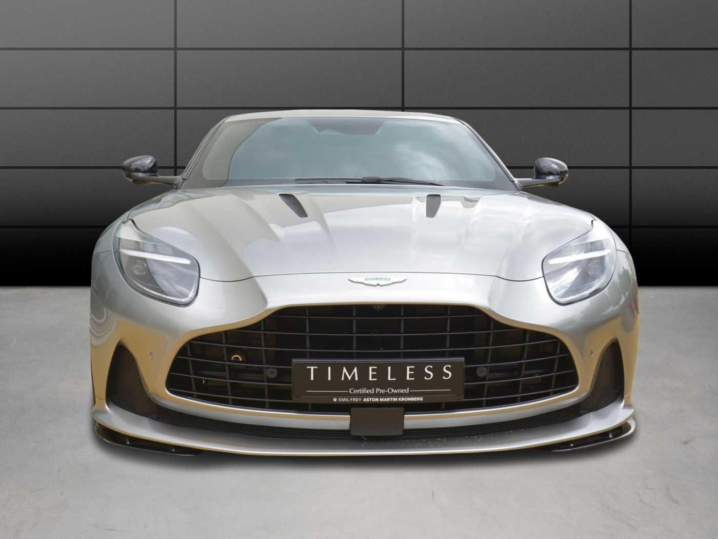 Aston Martin DB12 Coupe
