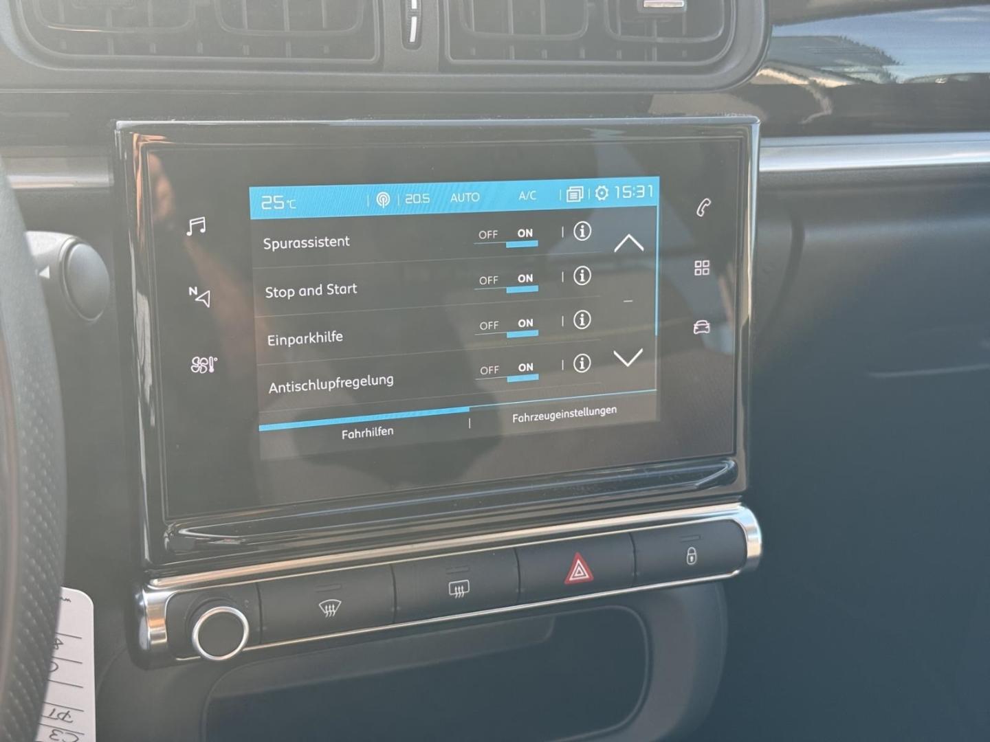 Citroën C3 PureTech 82 1.2 Plus  Navigation/LED/Klima