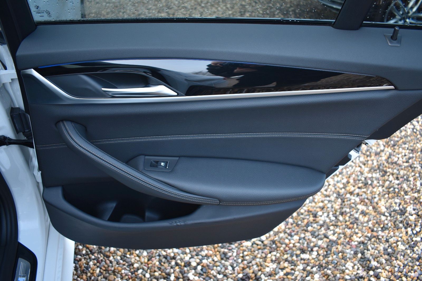 Fahrzeugabbildung BMW M550 i Limo. xDrive DAB Gestik Massage HUD ATM