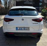 Alfa Romeo Stelvio 2.2 Diesel 16V 140W Sprint AT8-Q4 Sprint - weiße Alfa Romeo Stelvio