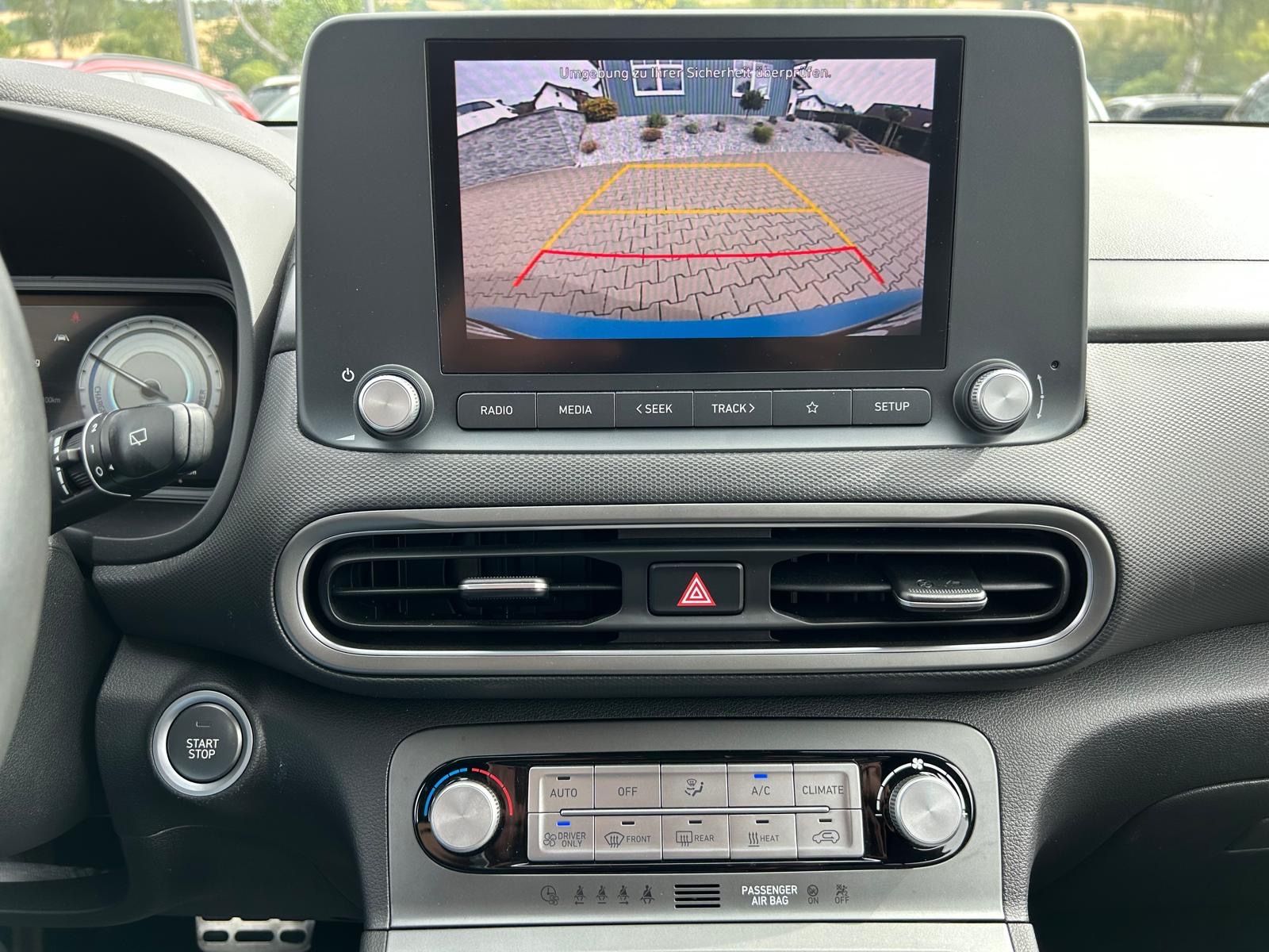 Fahrzeugabbildung Hyundai Kona Select°64 kWh°Kamera°1.Hand°