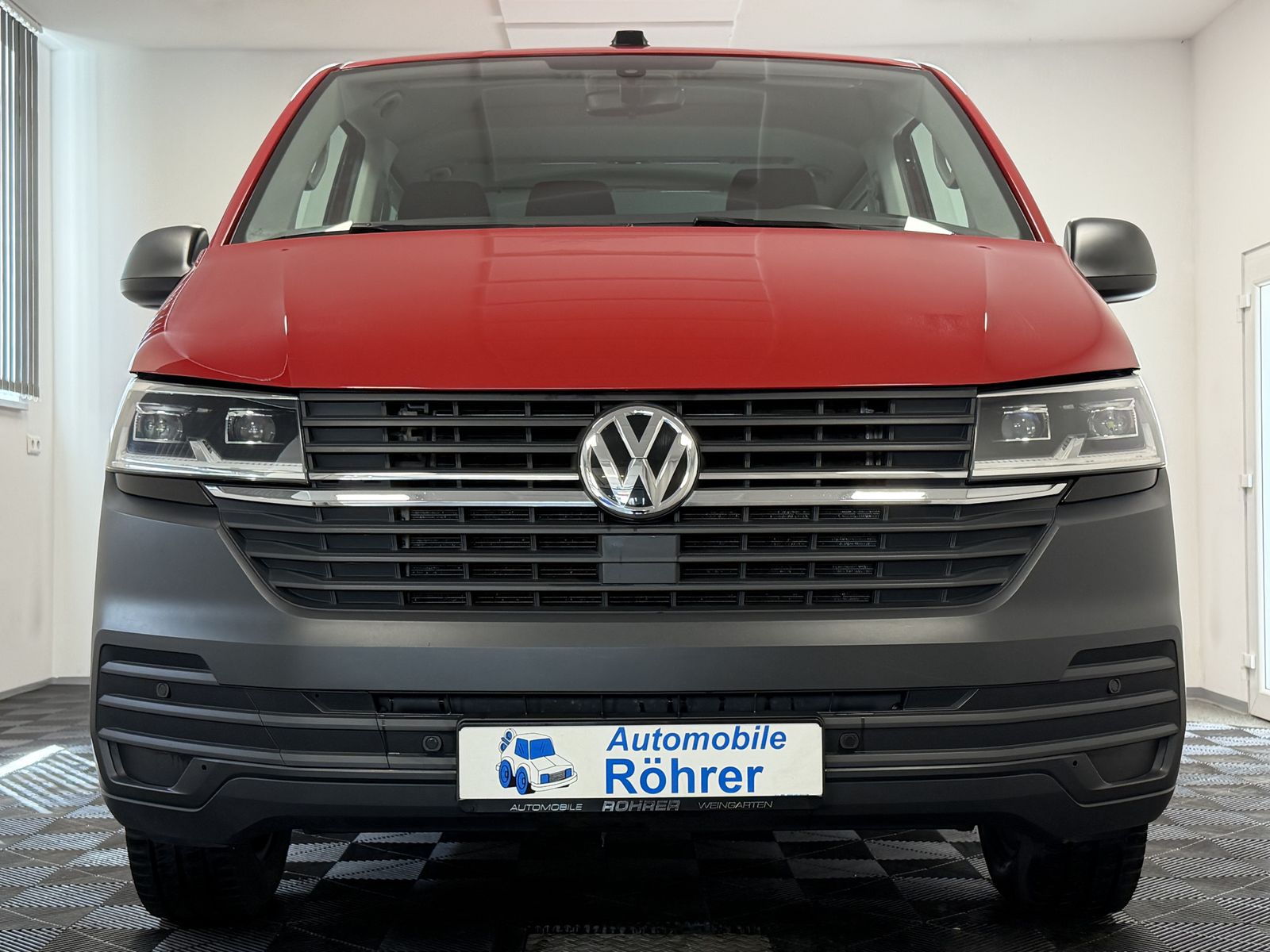 Volkswagen T6 Caravelle T6.1 2.0 TDI lang 9-Sitze Standh. imagem 2