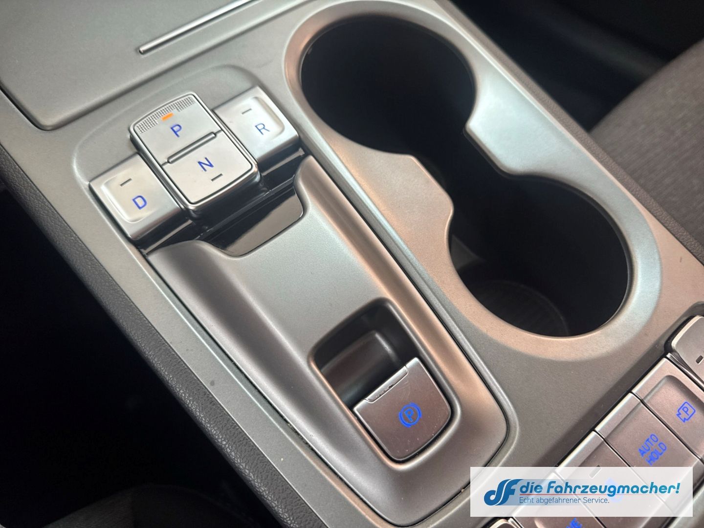 Fahrzeugabbildung Hyundai KONA Trend Elektro 2WD Navi Soundsystem LED ACC