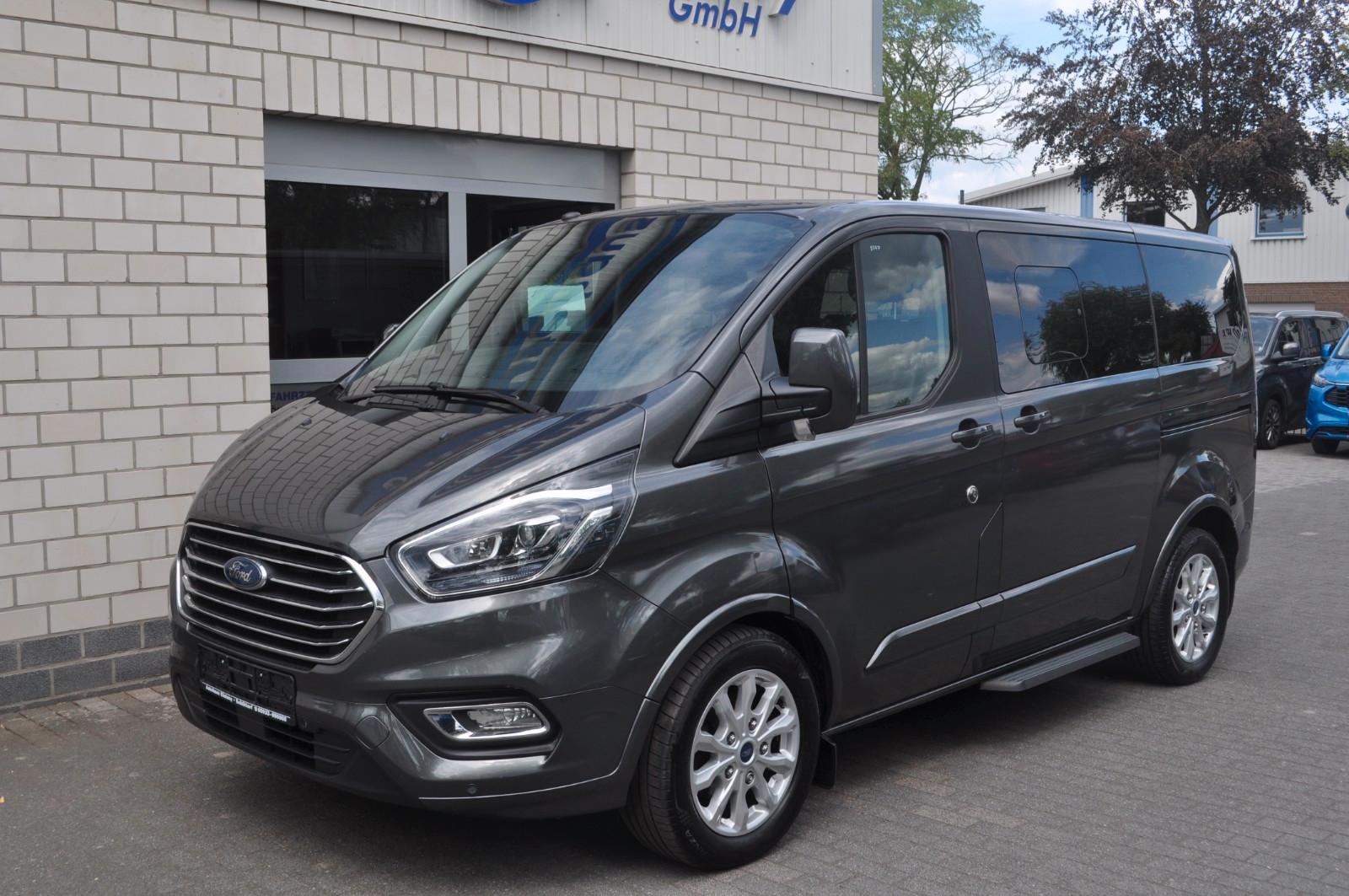 Ford TOURNEO CUSTOM 2,0 TDCI/AHK/AUT/8-SITZE