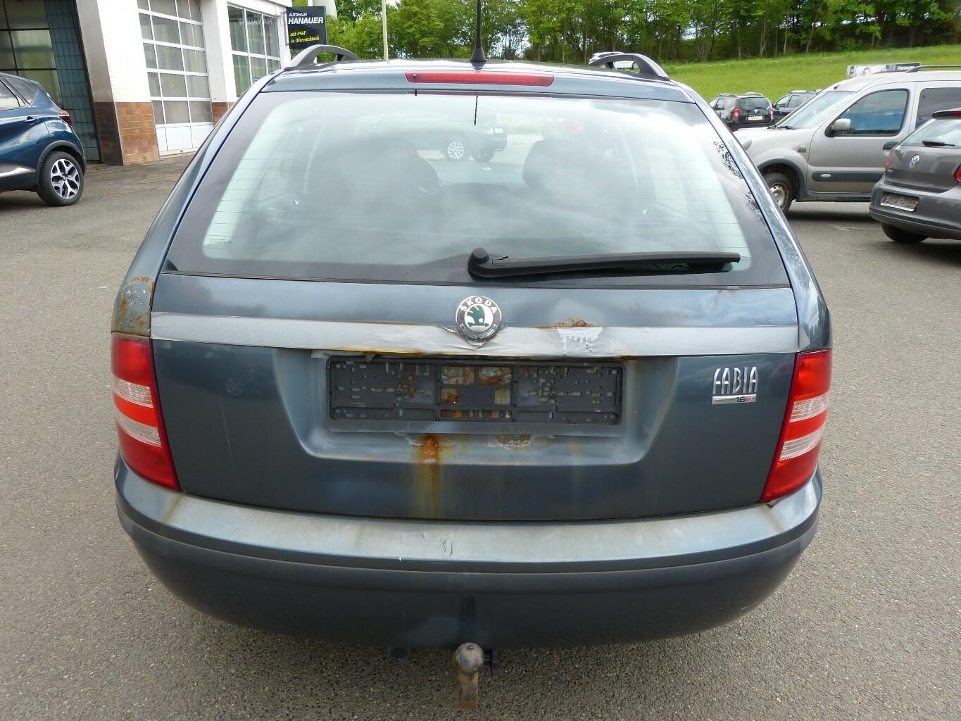 Skoda Fabia 2006 — photo 7