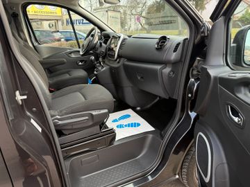 Opel Vivaro - 8