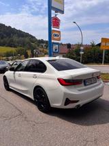 BMW 330i Advantage Automatic Advantage - BMW 330 von privat