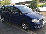 Volkswagen 2.0 TDI 140 PS Klima AHK Tempom. Parkass. 5-Sitz - Volkswagen Touran mit Diesel-Antrieb: Ps 140
