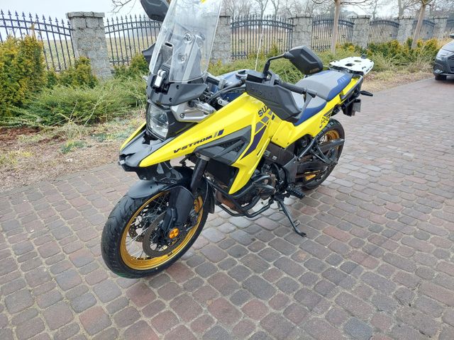 Suzuki VSTROM DL 1050 / damaged/ unfall