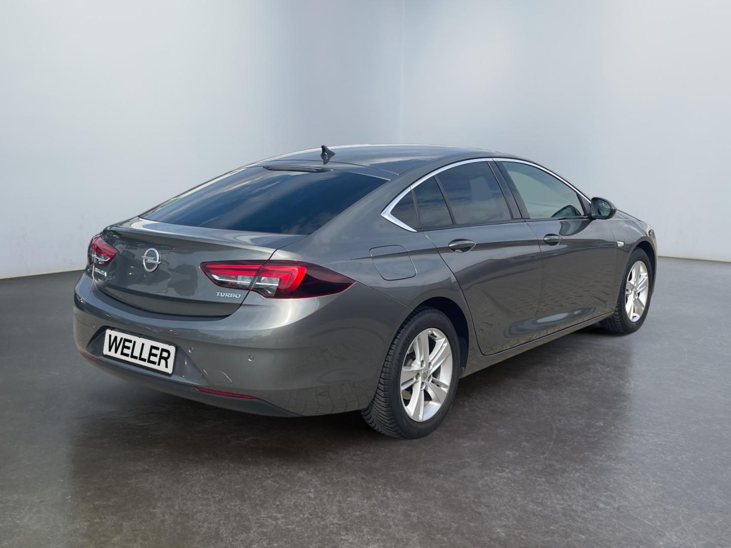 Opel Insignia GrandSport 1.5T INNOVATION *LED*Navi*SH