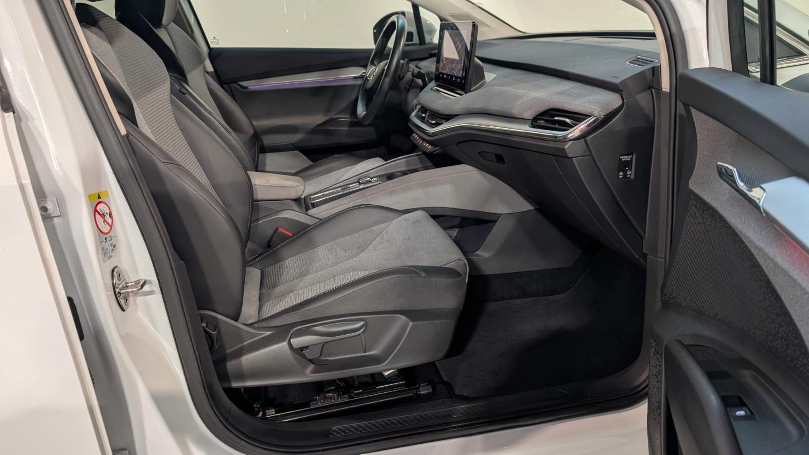 Skoda Enyaq 80 Loft ACC*LANE*SIDE*KAM*KESSY*W-PUMPE