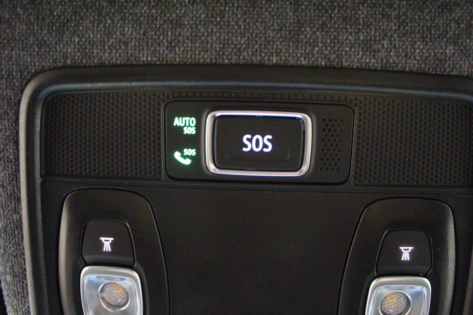 Fahrzeugabbildung Renault Captur Mild Hybrid 160 EDC Techno *Ganzjahresrei