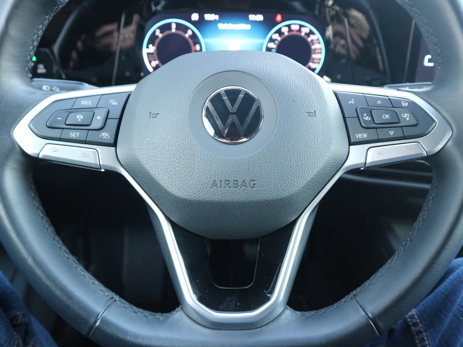 Volkswagen Golf - Bild 11