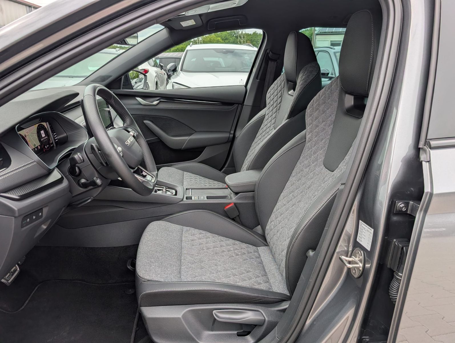 Fahrzeugabbildung SKODA Octavia 2.0 TDI Sportline DSG MATRIX*WINTER*5J.G