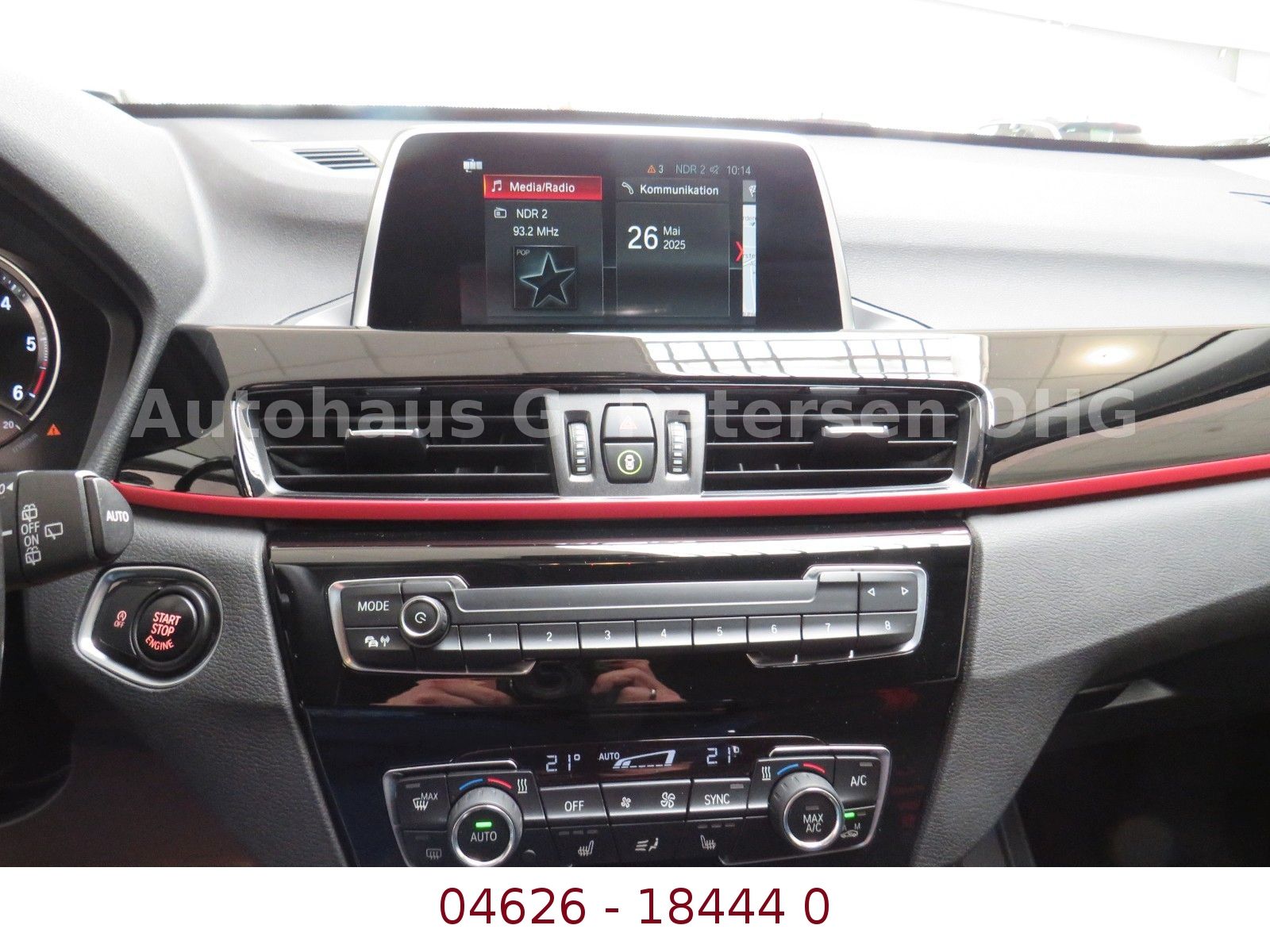 Fahrzeugabbildung BMW X1 sDrive 18 d Sport Line*Autom*LED*AHK*SHZ*Navi