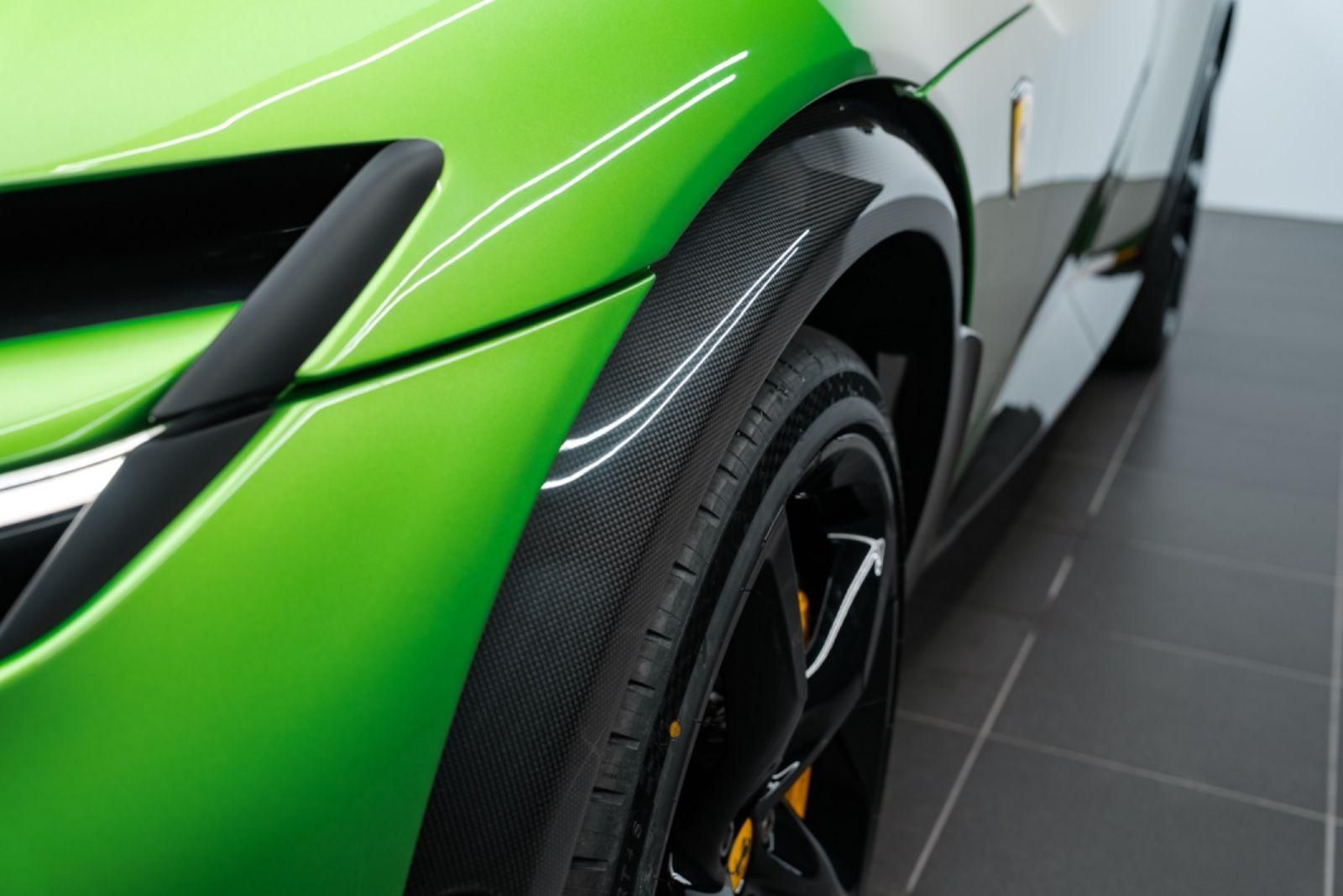 Fahrzeugabbildung Ferrari Purosangue V12 FULL CARBON/LIFT/MASSAGE/STOCK