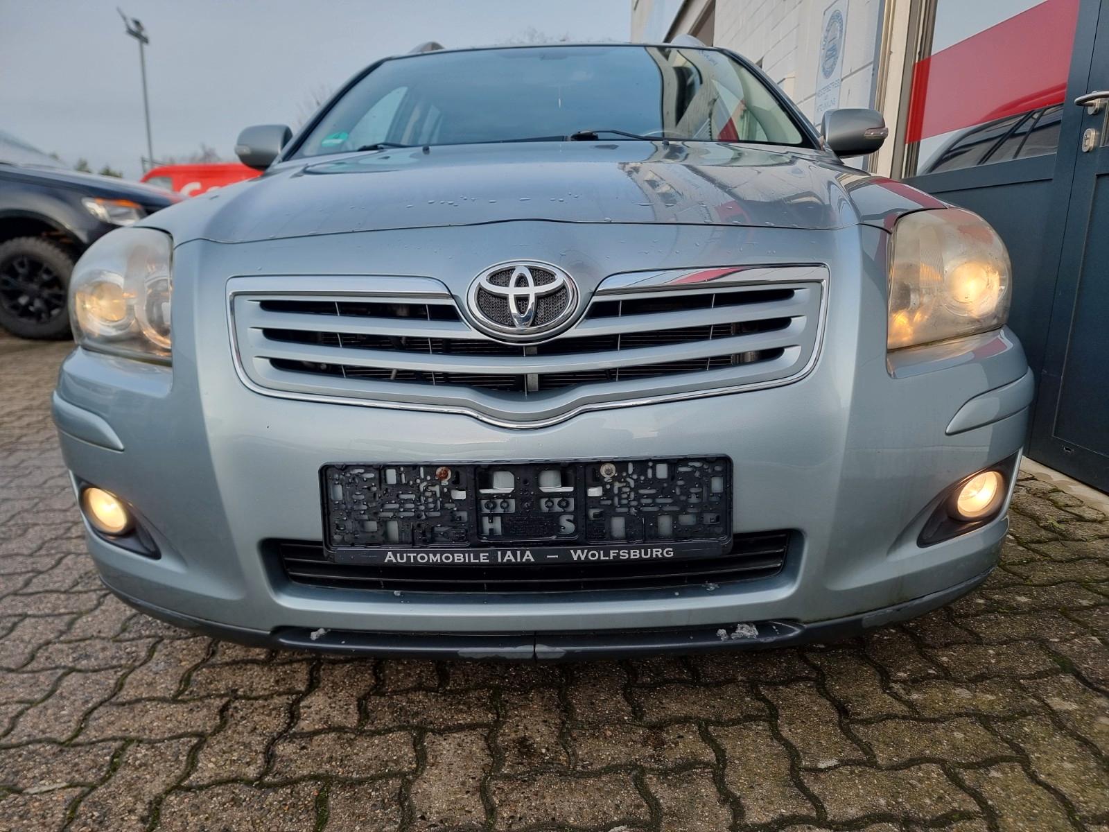 Toyota Avensis 2009 — photo 7