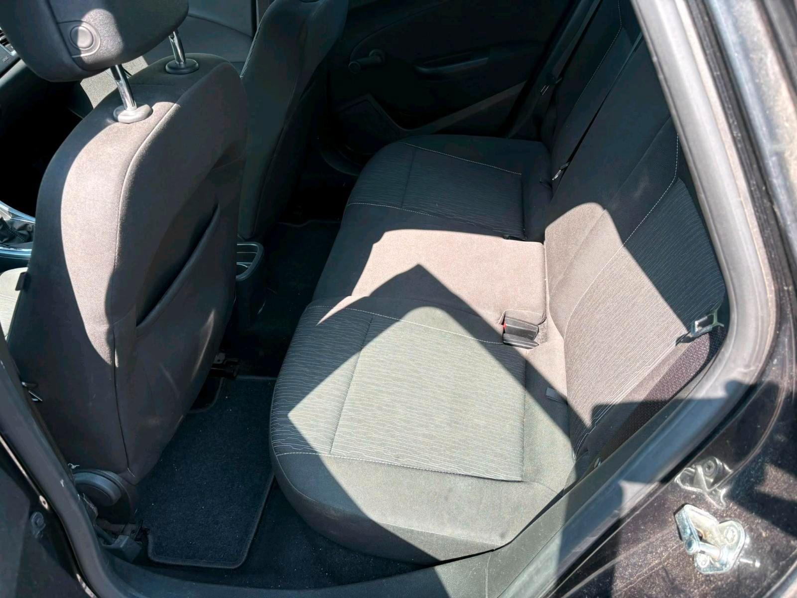 Opel Astra 2013 — photo 13