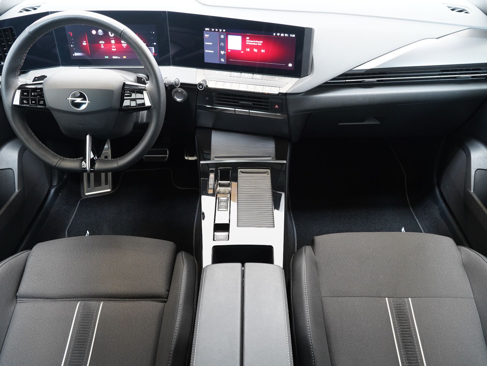 Fahrzeugabbildung Opel Astra L 1.2 Turbo GS LED/INTELLILUX/ACC/AHK/360°