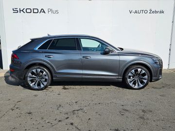 Audi Q8 - 5