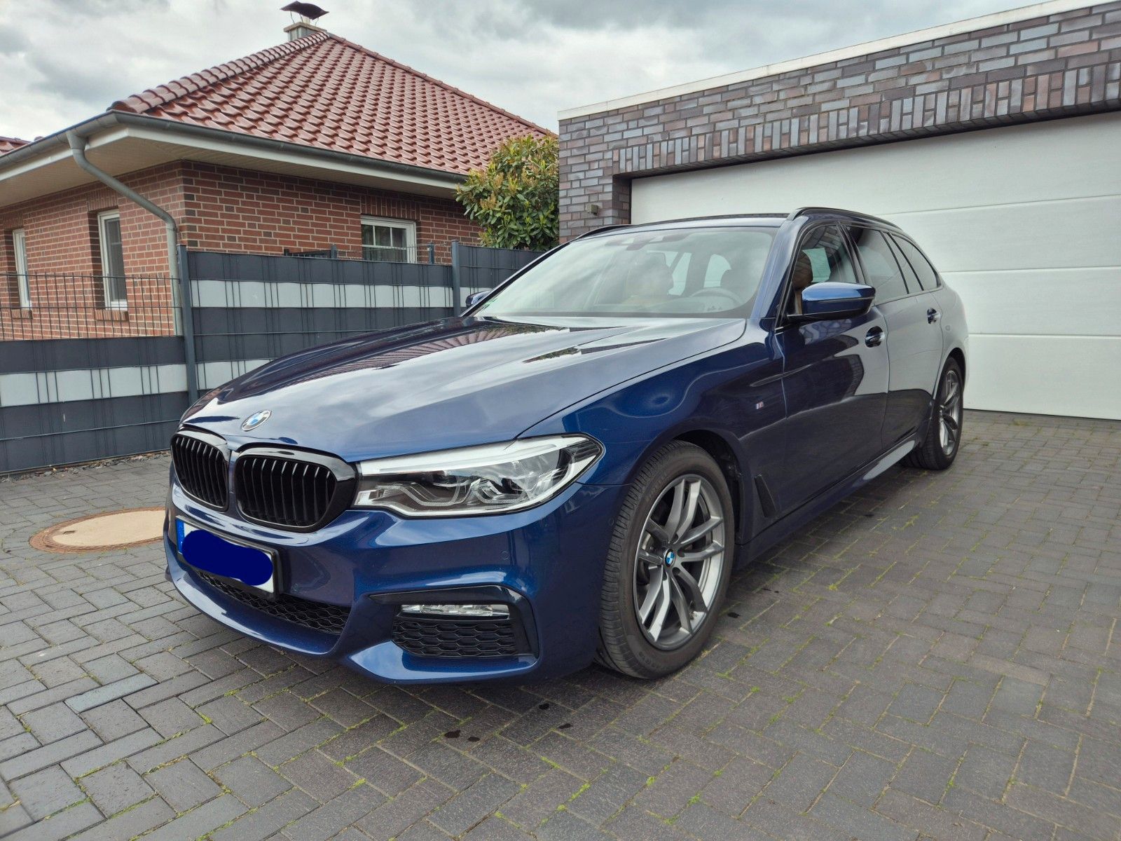 BMW 520d M-Sport HUD/Vollleder/DigitalTacho/18Zoll