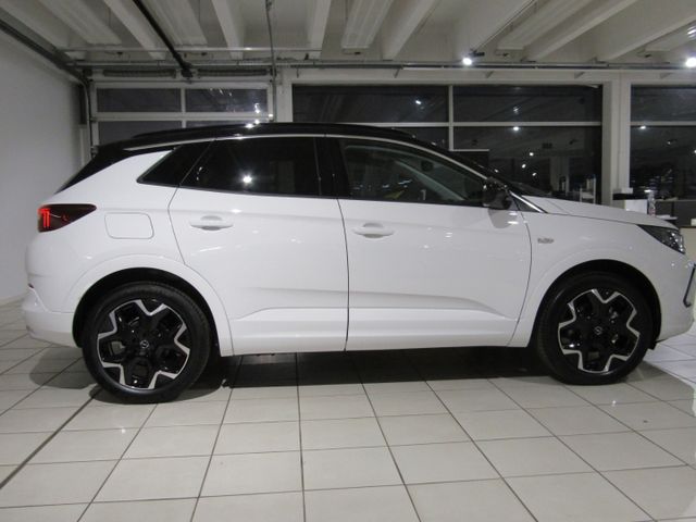 Grandland Turbo 6E , Elegance 5-Türer 1.2 Direct
