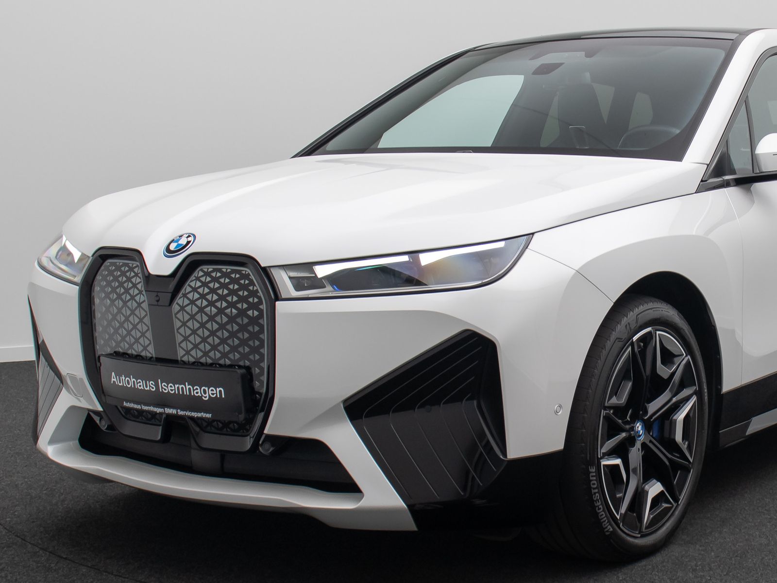 Fahrzeugabbildung BMW iX xD40 Sport 360&deg;SkyLounge DAB Laser H/K 22Zoll