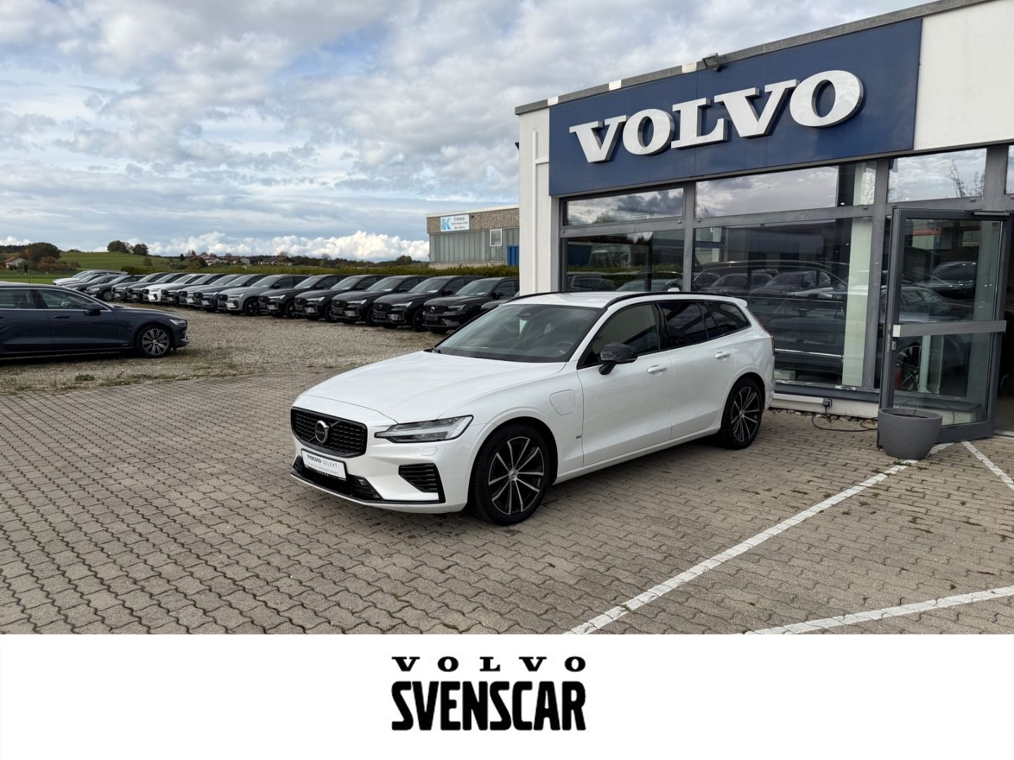 Volvo V60 Plus Dark Recharge Plug-In Hybrid AWD StandH