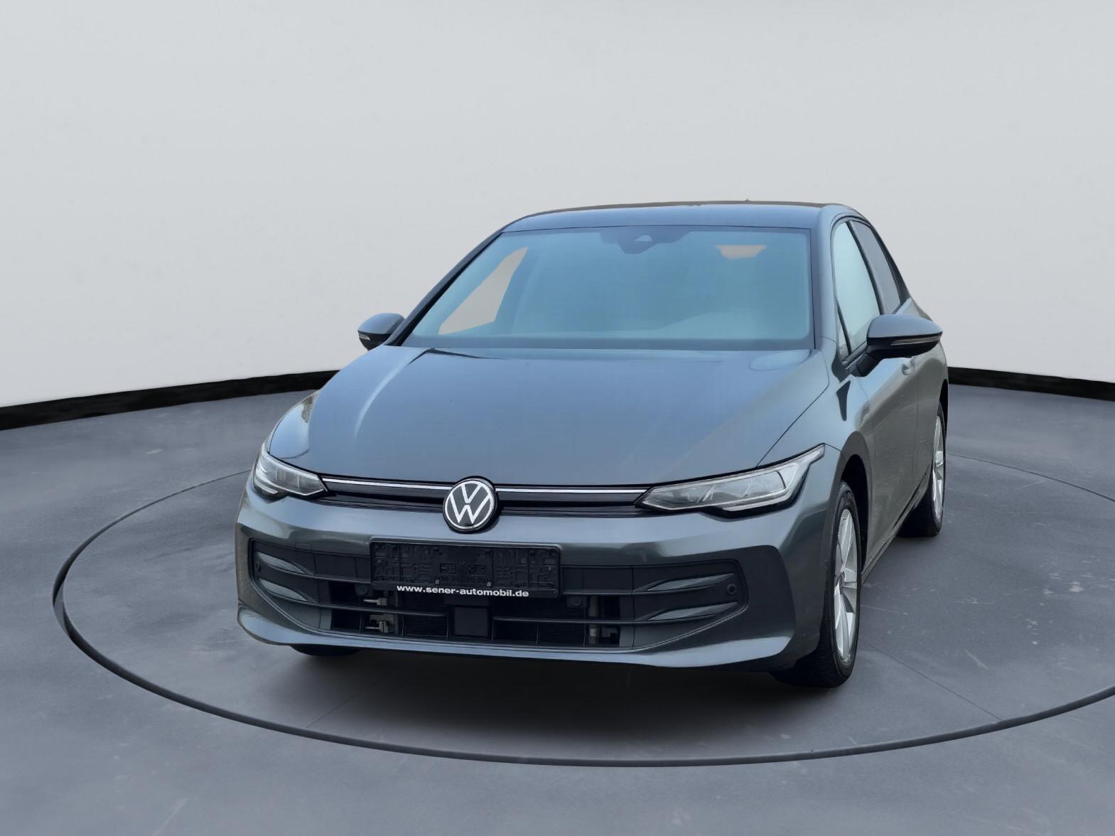 Volkswagen Golf VIII Lim. Life 1.5 eTSI DSG -NAVI -PDC -LED