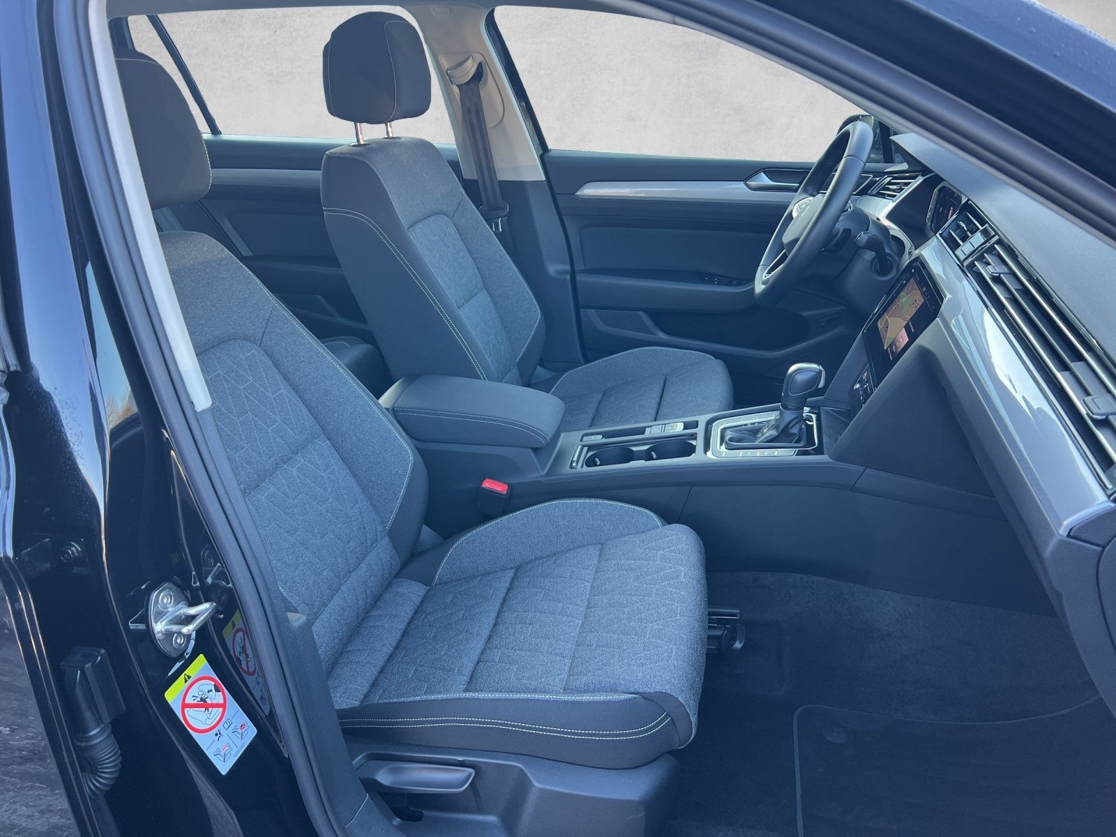 Passat Variant Business 2.0 TDI DSG Navi*ACC*IQ.