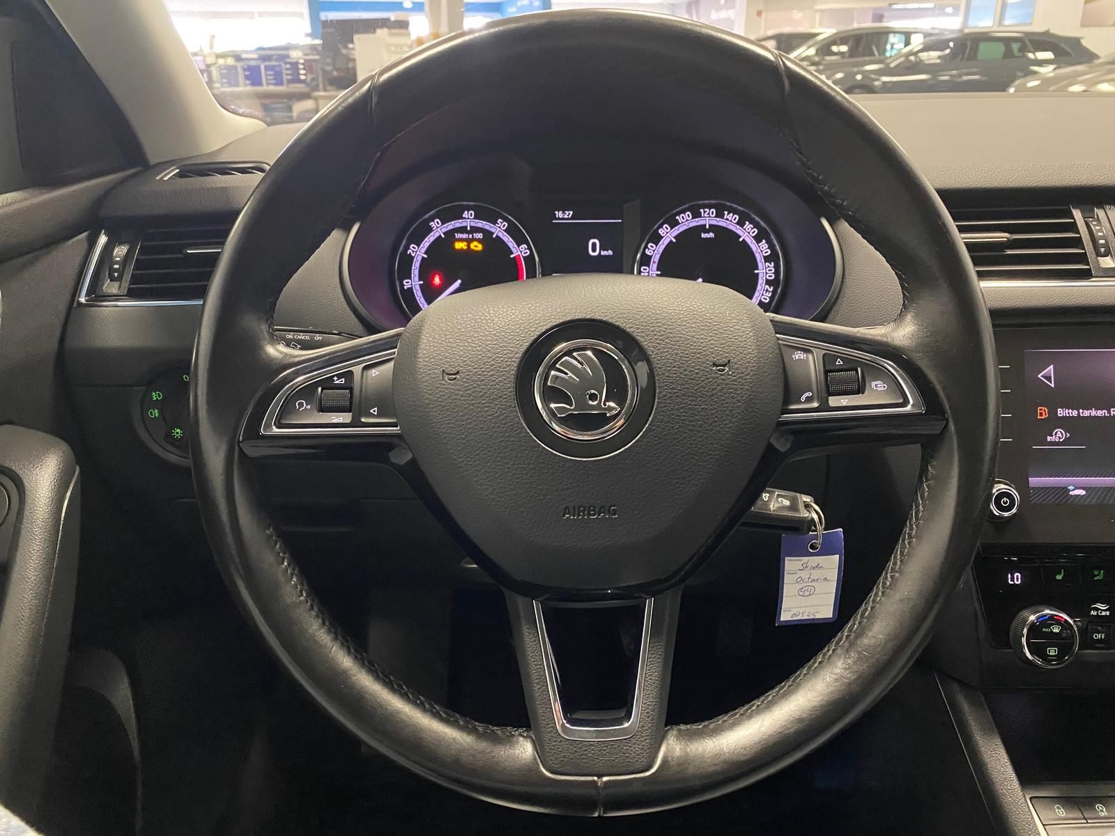 Fahrzeugabbildung SKODA Octavia 1.0 TSI Clever APP+KLIMA+PDC+SITZHEIZ+An
