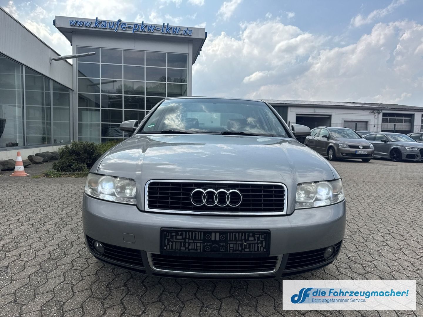 Fahrzeugabbildung Audi A4 2.0 Klimaautom Alu el.SP Spieg. *EXPORT