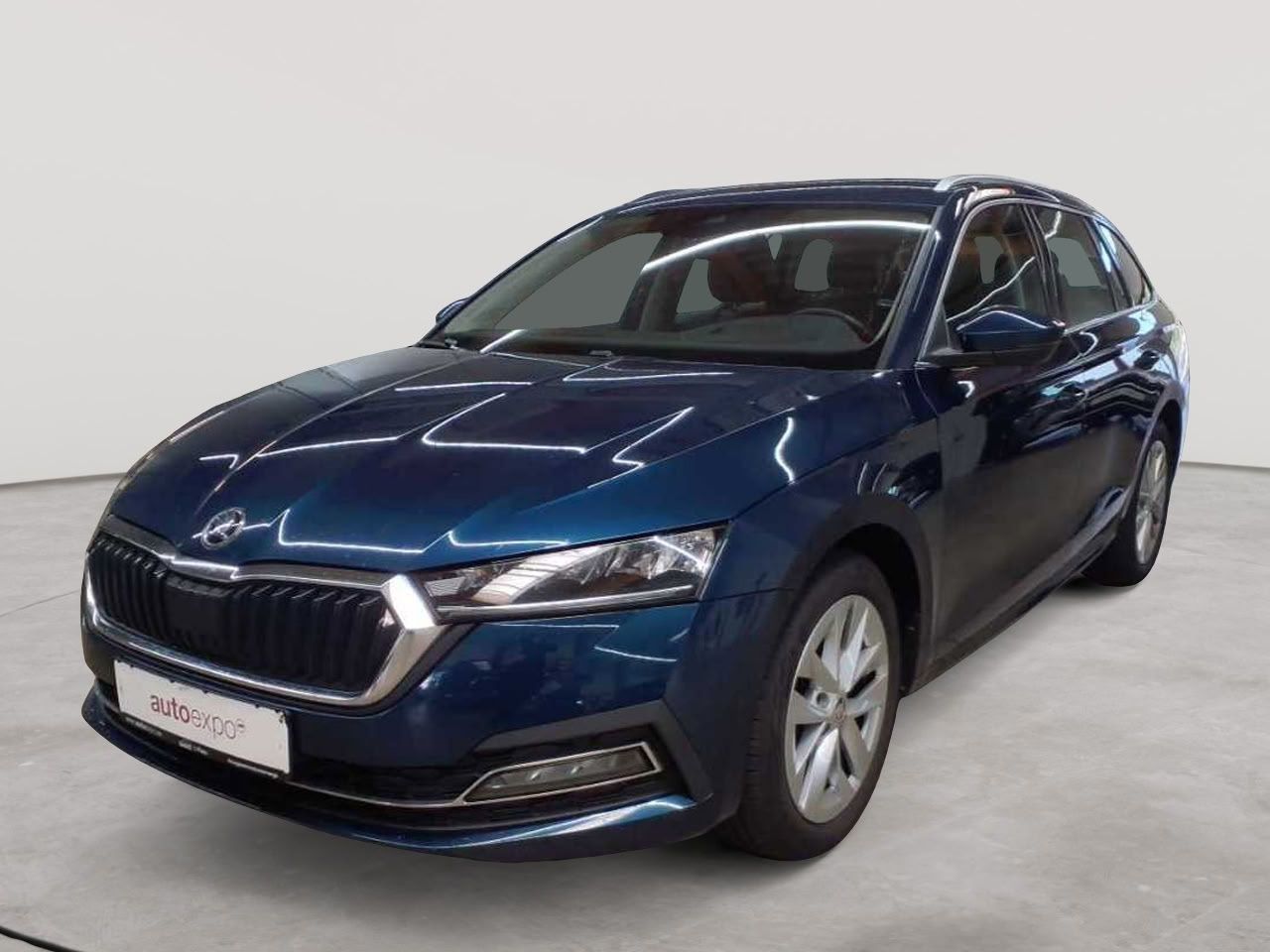 Skoda Octavia Combi 2.0 TDI  Style LEDER NAV imagem 2