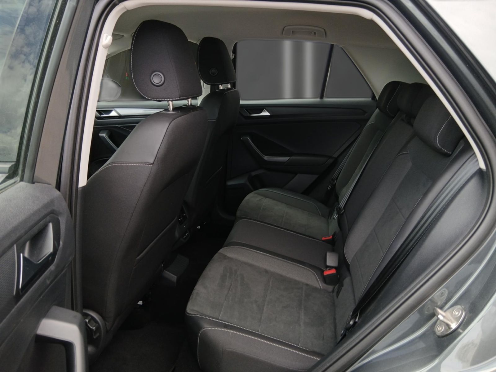 Volkswagen T-Roc - Bild 11