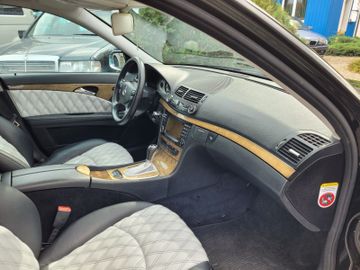 Mercedes E 280 - 10