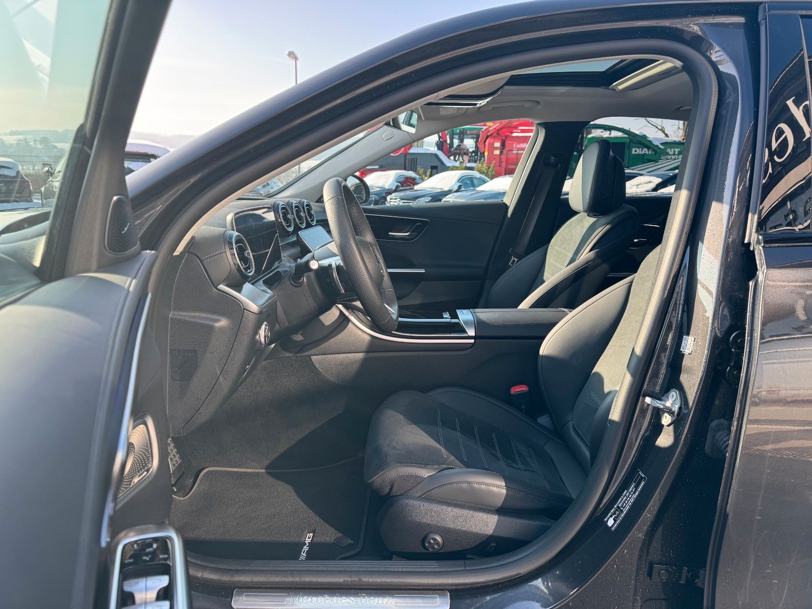 Fahrzeugabbildung Mercedes-Benz C 220d AMG+Burmester+ESD+RKamera+Night+TotW