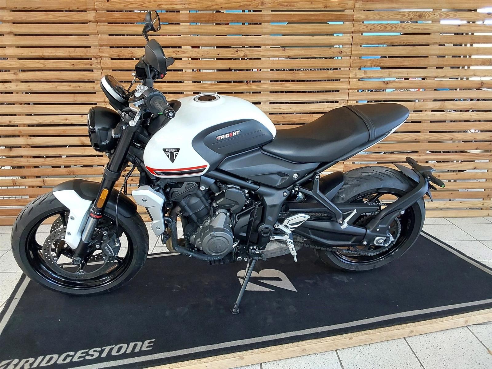 Triumph Trident 660 **Super Zustand**-frische
