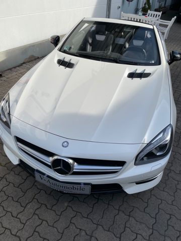 Mercedes-Benz SL 63 AMG Sondermodell Bang & Olufsen