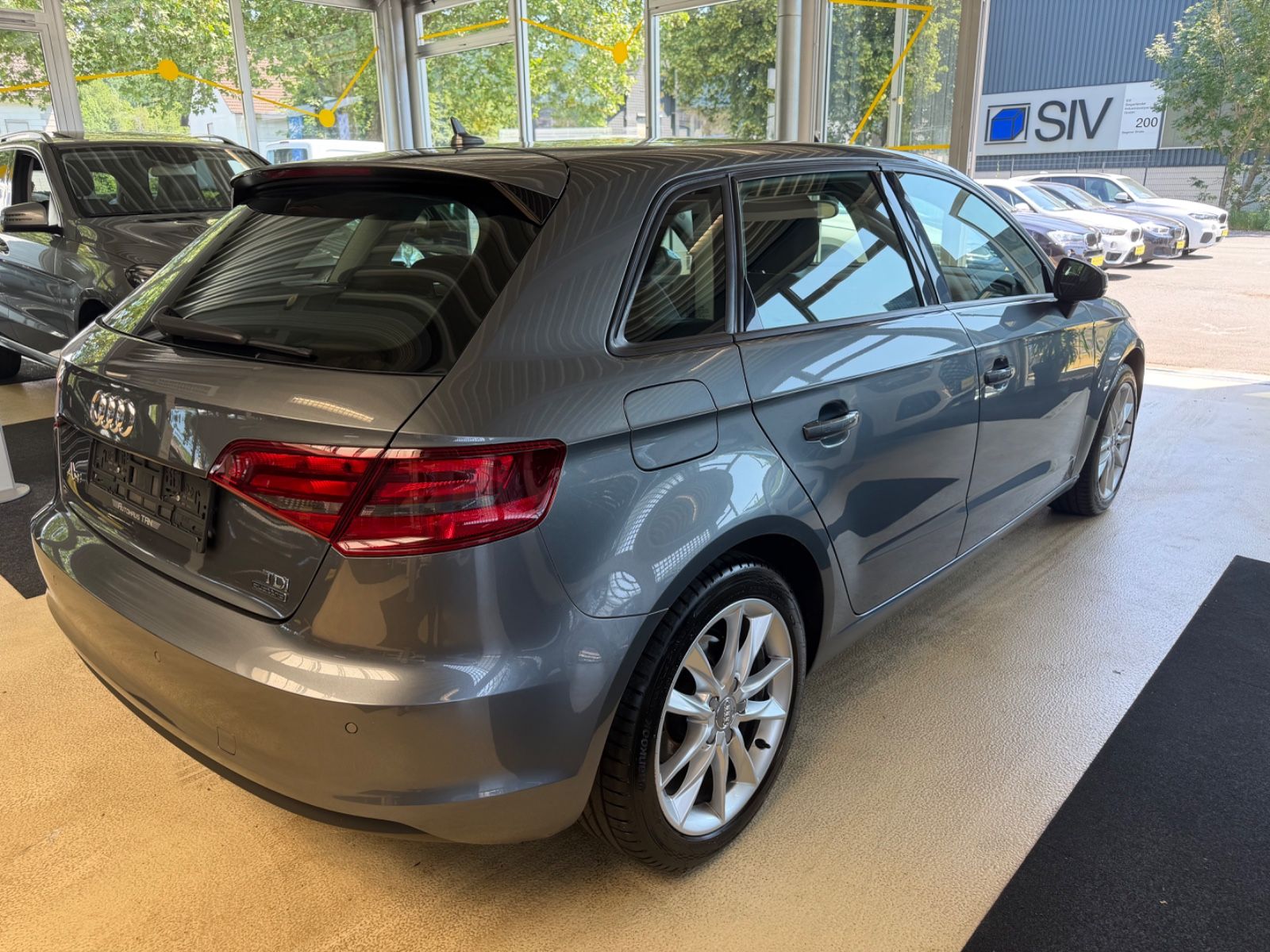 Fahrzeugabbildung Audi A3 Sportback 2.0 TDI attraction quattro