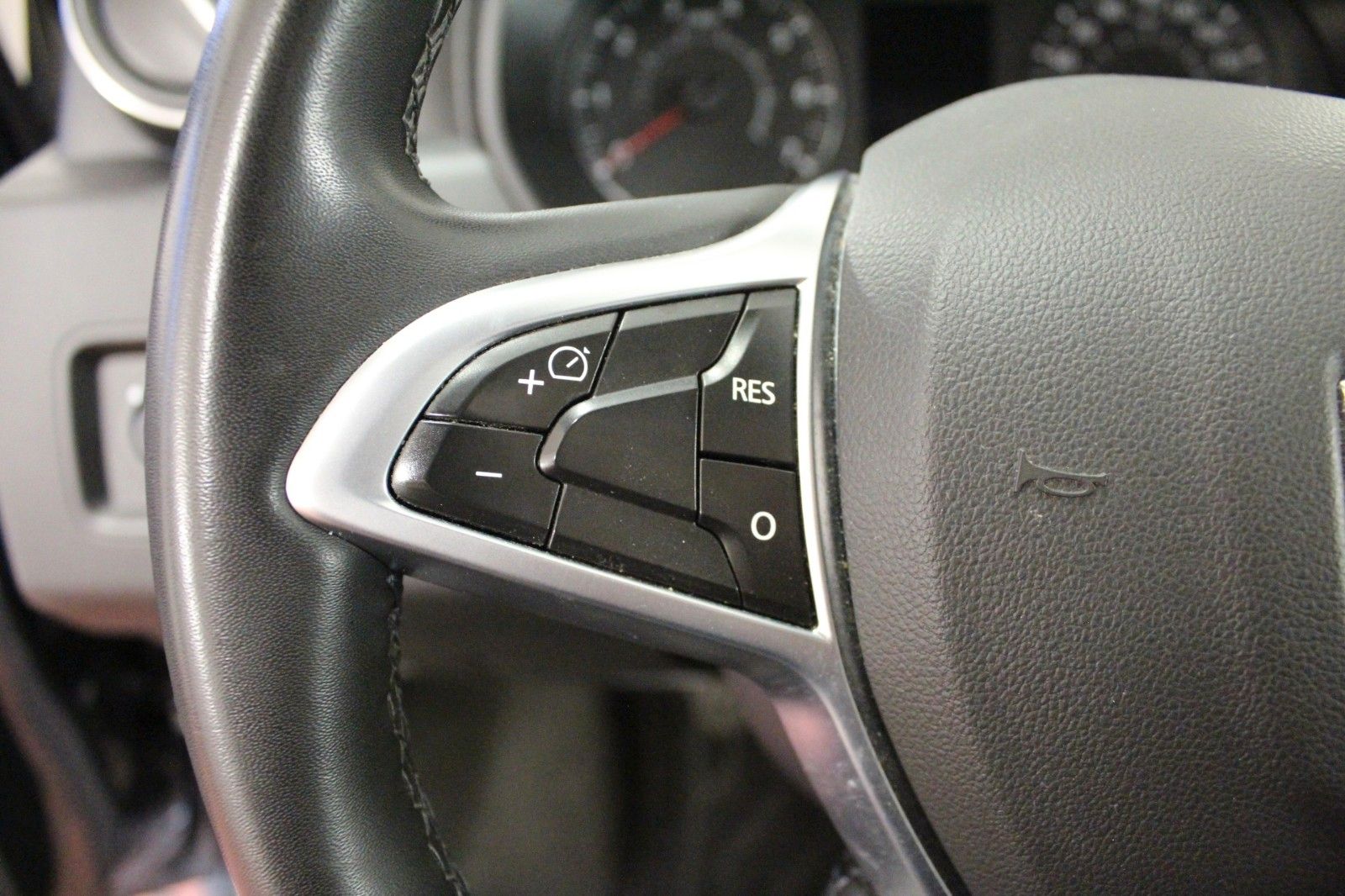 Fahrzeugabbildung Dacia Duster TCe 130 Urban 2WD *Klima*Sitzhzg*