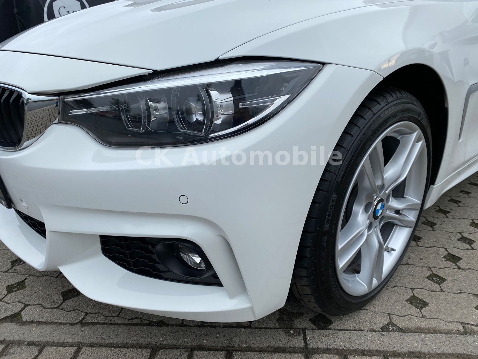 Fahrzeugabbildung BMW 430d xDrive Gran Coupe M-Sport/Navi/Head-Up/LED