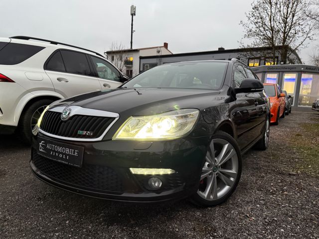 Skoda Octavia Combi*RS*VOLLLEDER*XENON*AHK*1HAND*DSG**