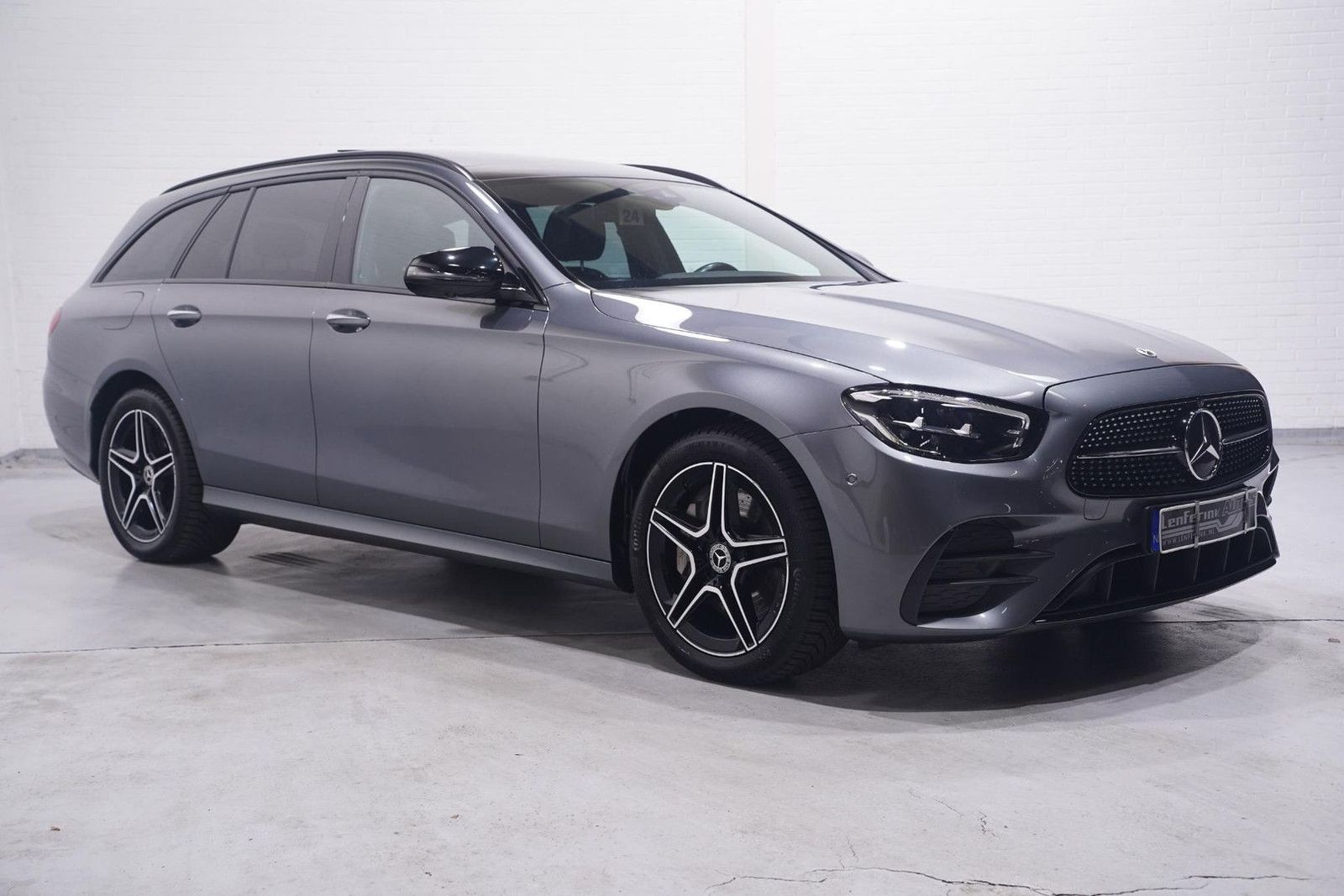 Mercedes-Benz E 300 Estate e AMG Line SOH 97% 1e besitzer NAP imagem 3