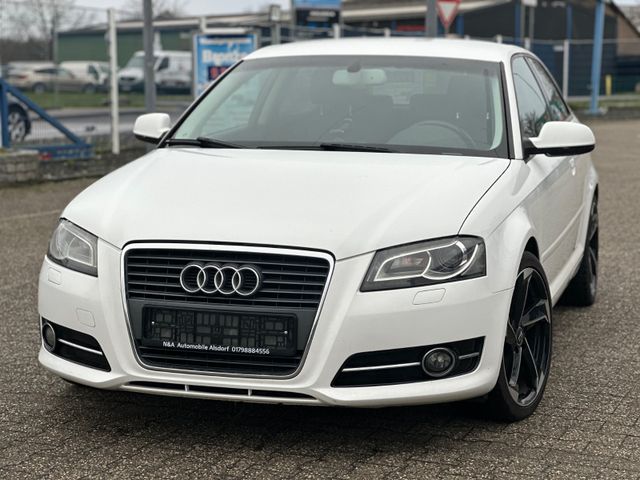 Audi A3 1.6 TDI e Attraction