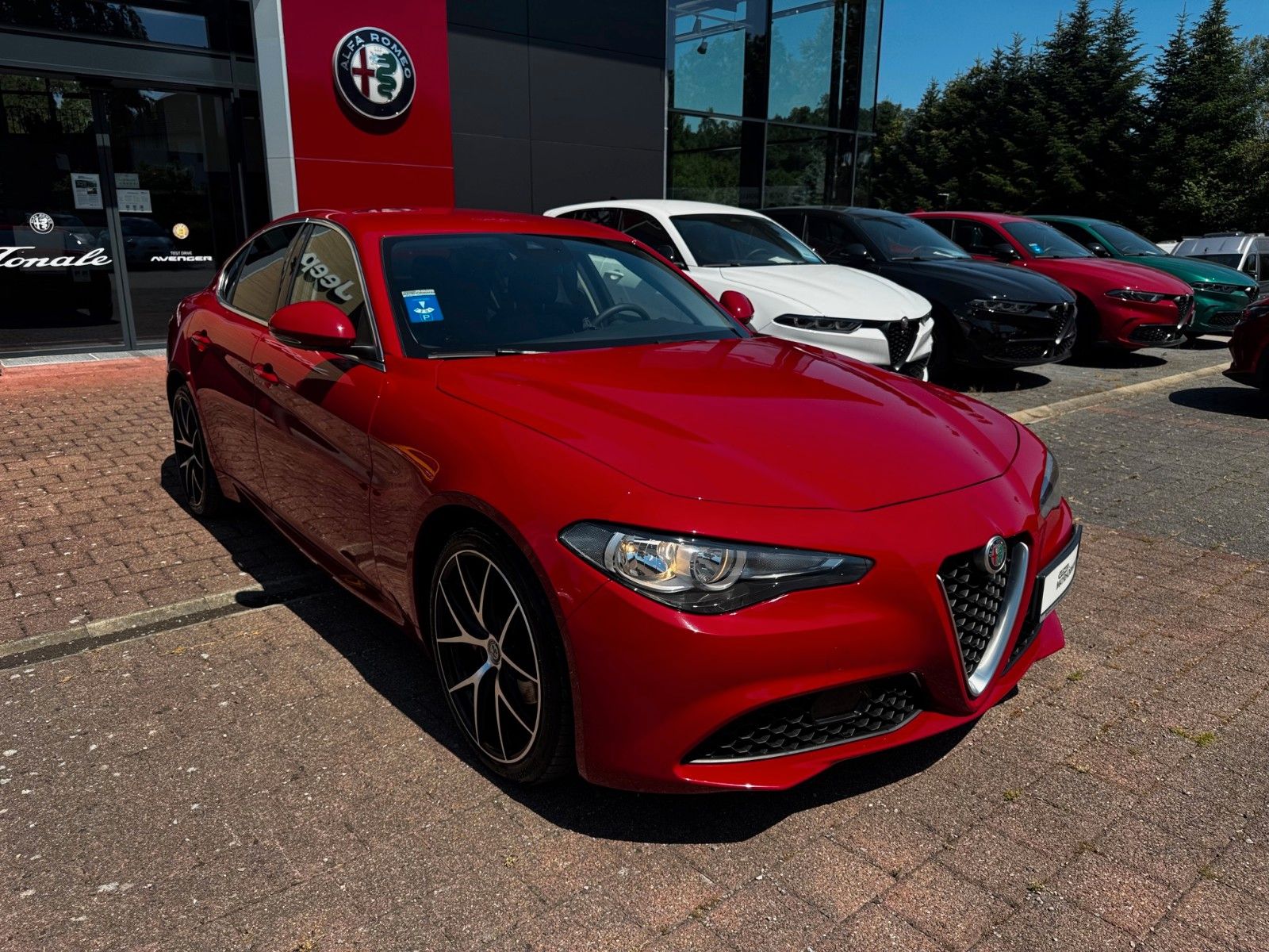 Fahrzeugabbildung Alfa Romeo Giulia 2.0 Super 200PS Automatik Navigation Klim