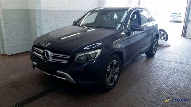 Mercedes-Benz GLC 220d 4Matic Navi ILS Leder SiHz RFK ACC Pano