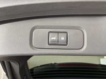 Fotografie des Nissan Qashqai 1.5 VC-T e-Power Tekna+